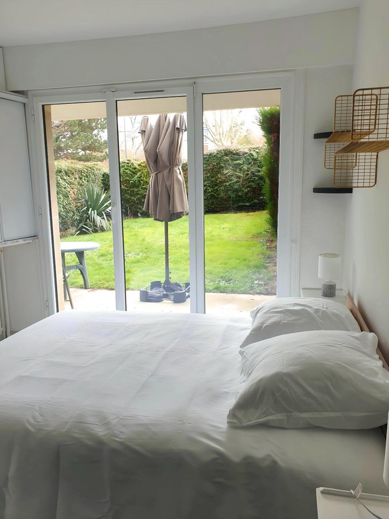 Appartement Avec Jardin Prive - 2 A 4 Voyageur Chaville Extérieur photo